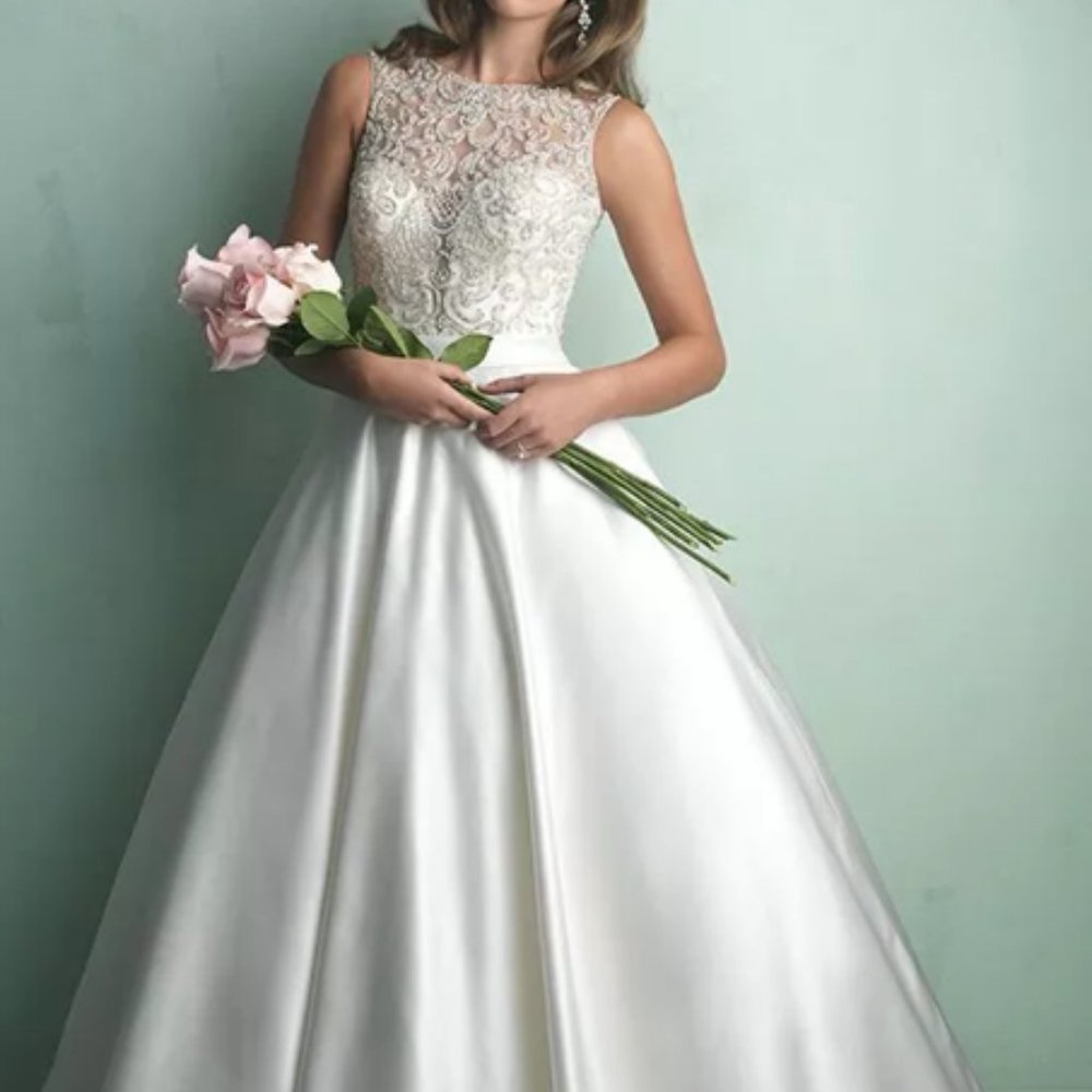 Allure 9152 Wedding Gown